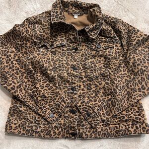 Time and tru cheetah/leopard print jacket